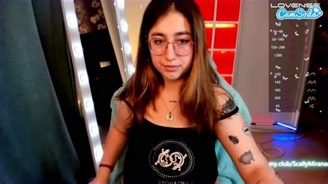 scallymirana|ScallyMiranaa Webcam Model Profile